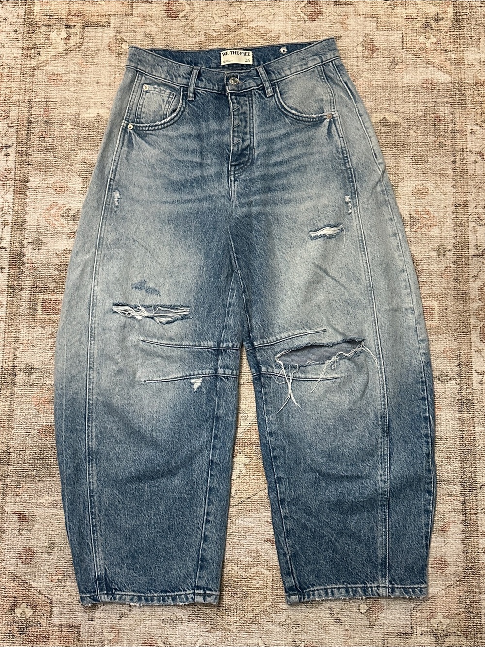 Woman’s Like New We The Free Free People Good Luck Mid Rise Barrel Jeans